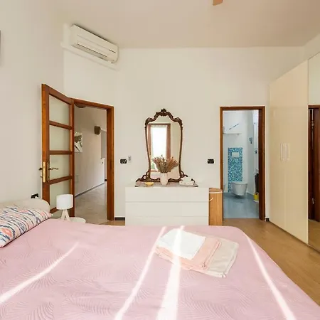 Seenahe Wohlfuehl-oase Mit Herrlicher Lounge-area Apartment